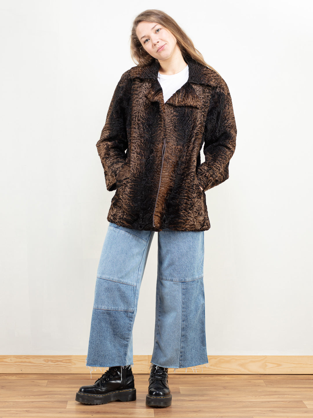 Vintage 70's Women Curly Fur Jacket - NorthernGrip