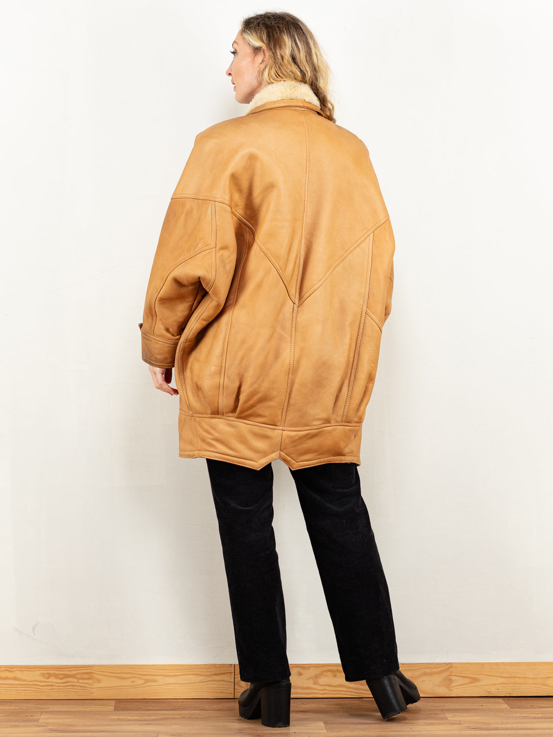 Vintage 80's Women Sheepskin Coat in Brown - NorthernGrip