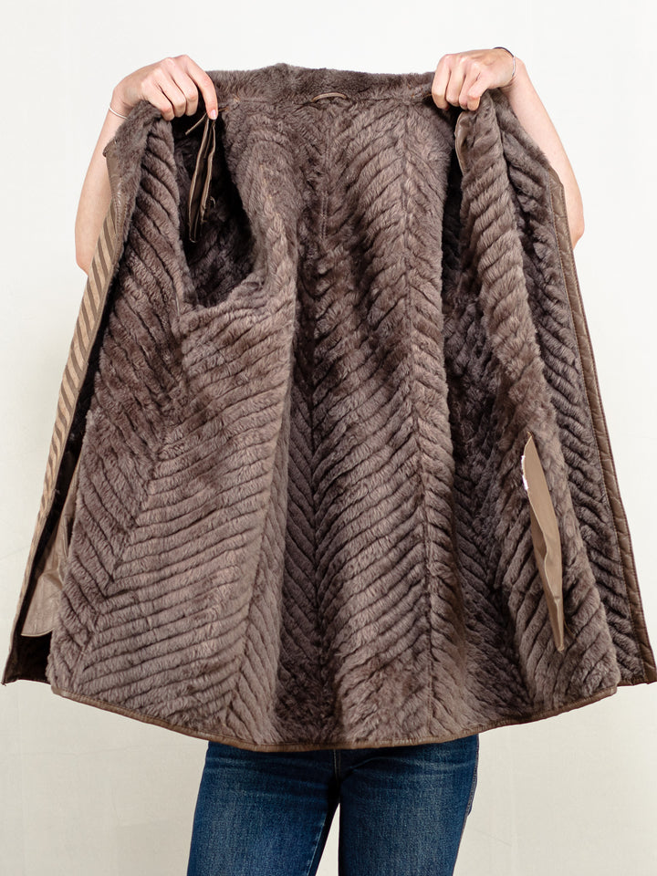 Vintage 80's Women Sheepskin Coat In Brown - NorthernGrip