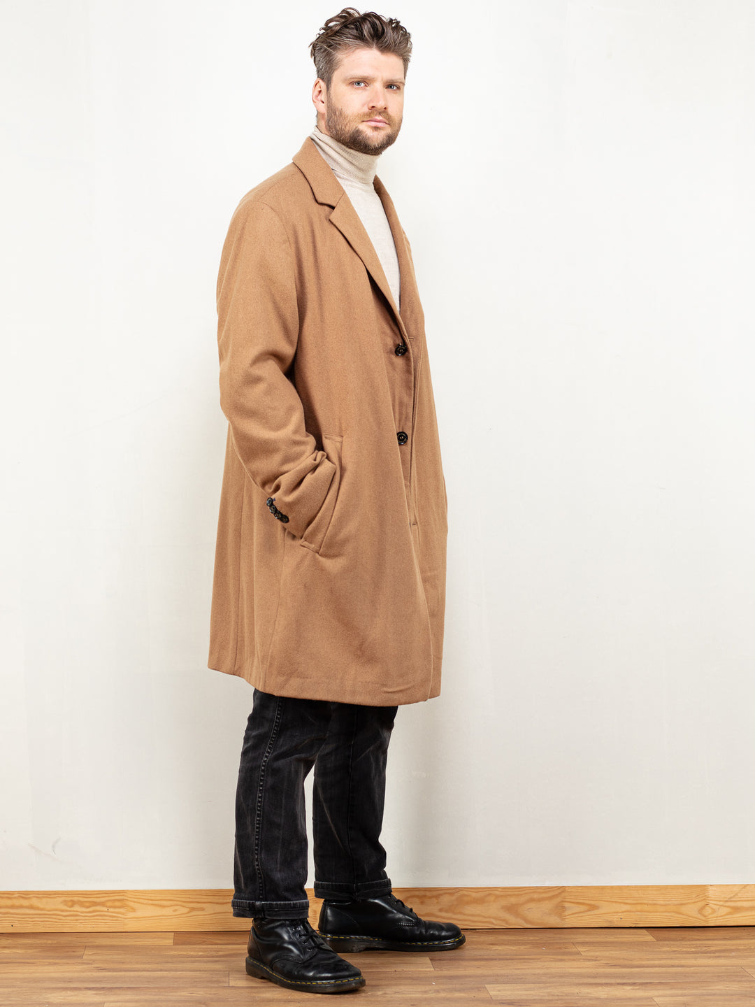 Vintage 90's Men Pierre Cardin Wool Blend Coat in Brown - NorthernGrip