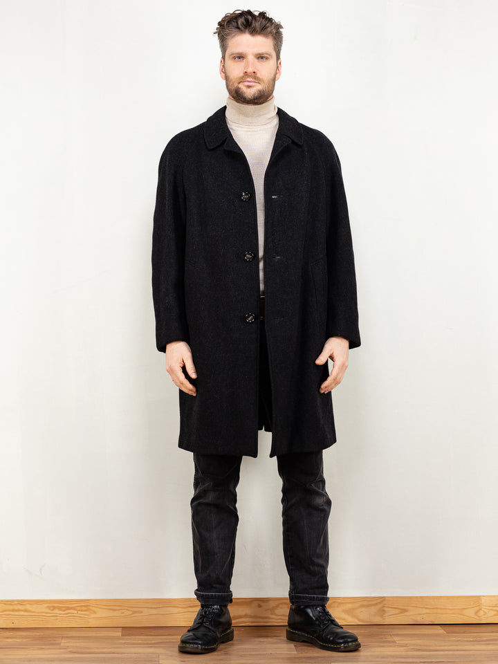 Vintage 90's Men Wool Coat in Black - NorthernGrip
