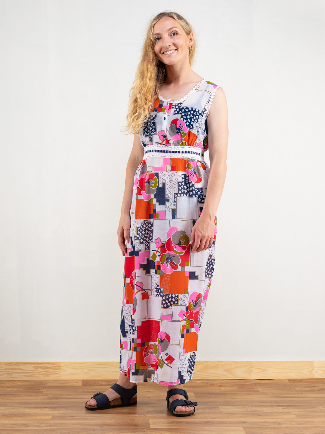 Vintage 70's Women Patterned Maxi Dress - NorthernGrip