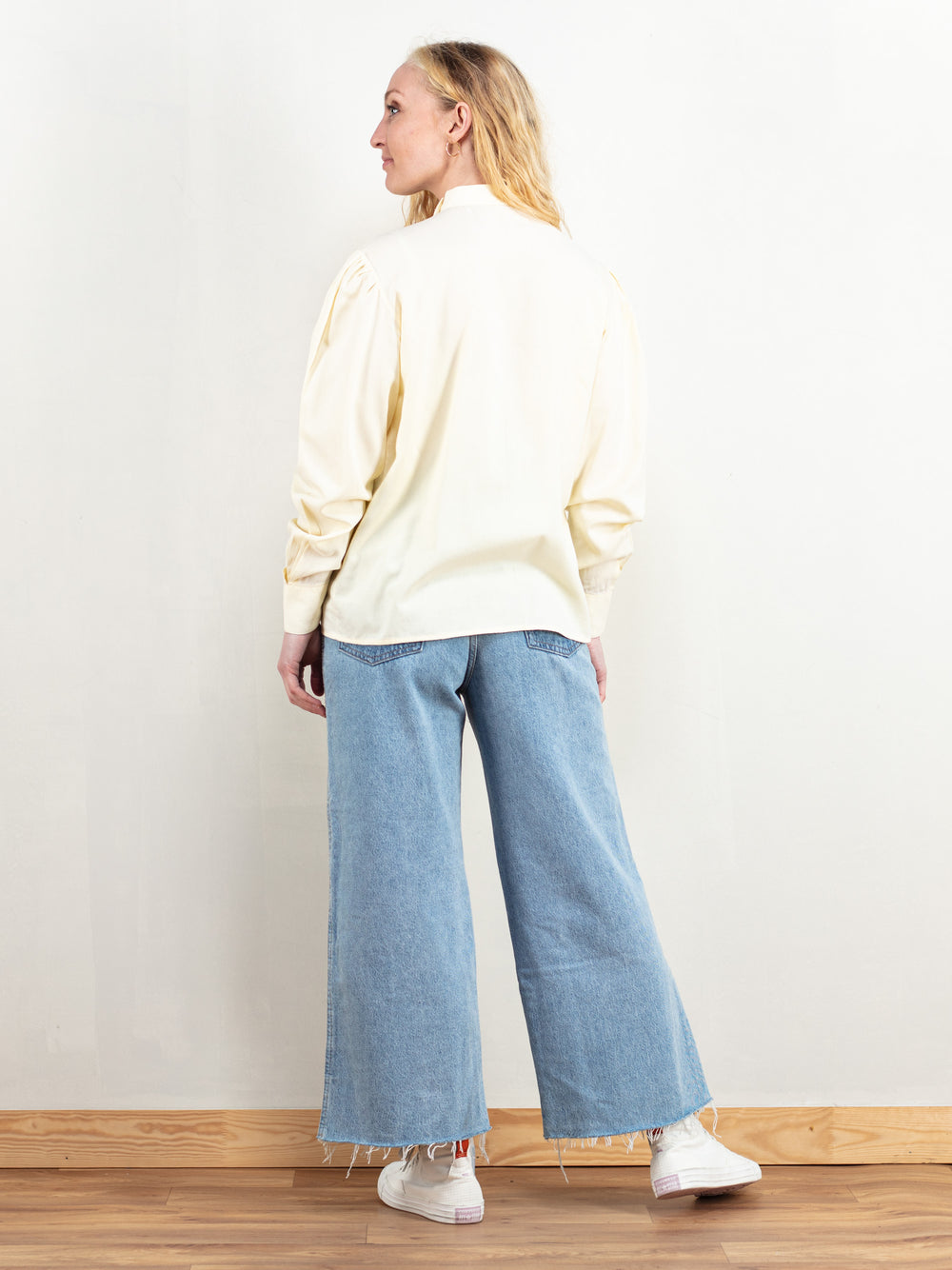 Vintage 70's Women Pastel Yellow Blouse - NorthernGrip