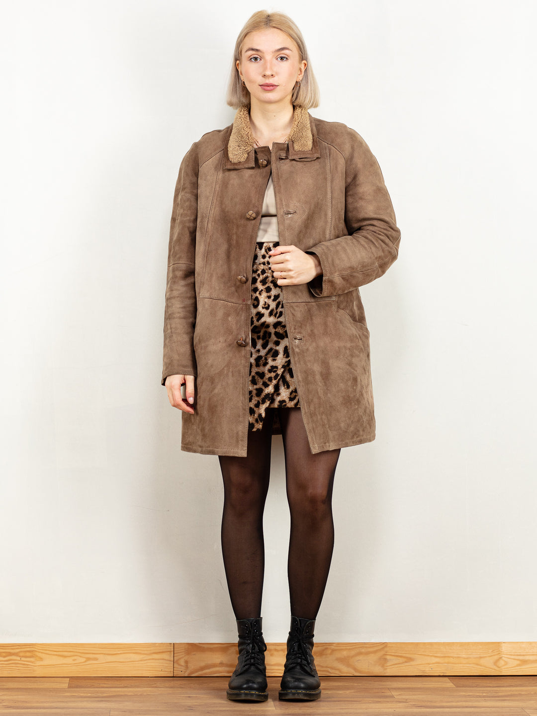 Vintage 80's Women Sheepskin Shearling Coat in Beige - NorthernGrip