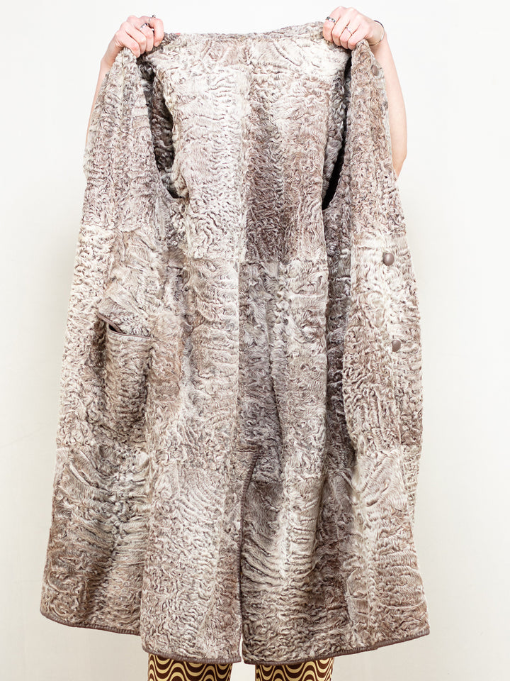 Vintage 80's Women Reversible Shearling Coat in Beige - NorthernGrip