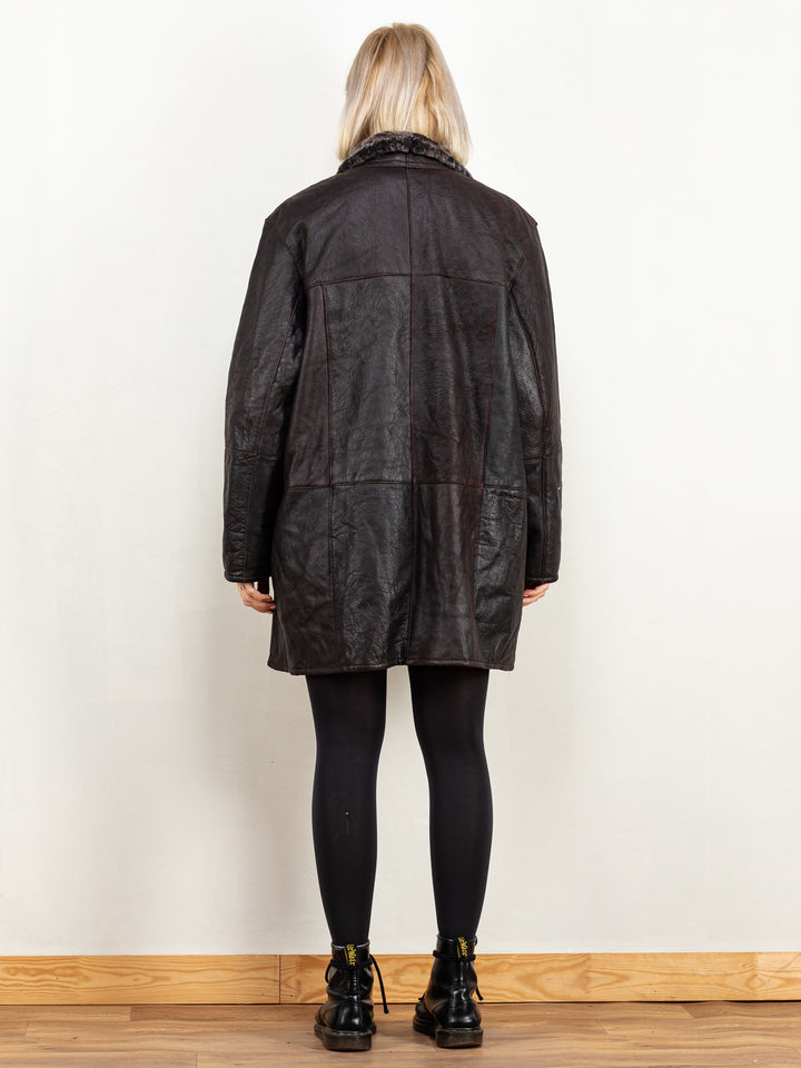 Vintage 90's Women Sheepskin Coat in Brown - NorthernGrip