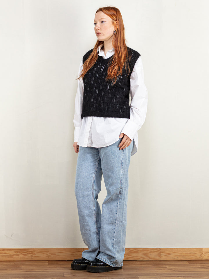 Vintage 90's Women Handmade Fine Knit Vest in Black - NorthernGrip